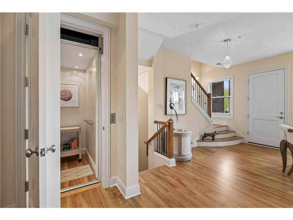 101 Main Street NE #8 Minneapolis MN 55413 - Mississippi 7064373 image6