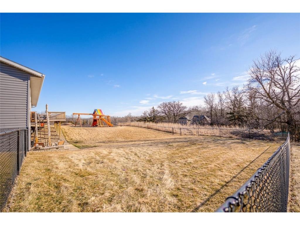 101 Meadow Lane New London MN 56273 7047989 image4