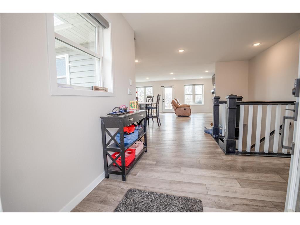 101 Meadow Lane New London MN 56273 7047989 image6