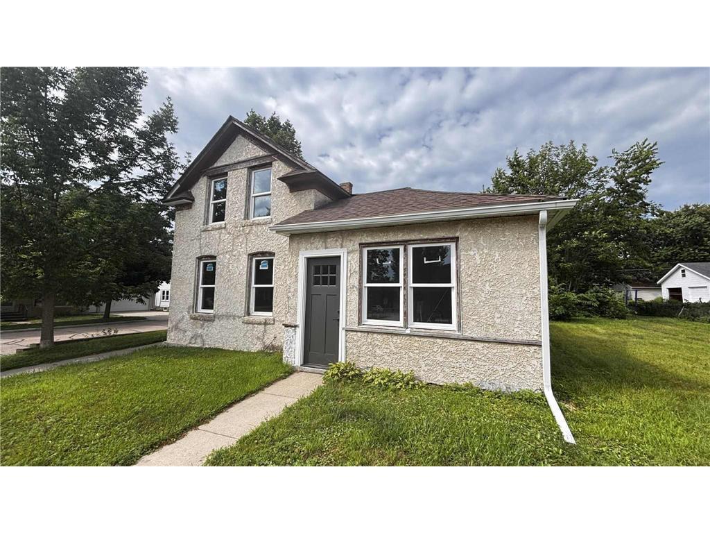101 N Cedar Street Chaska MN 55318 7069834 image1
