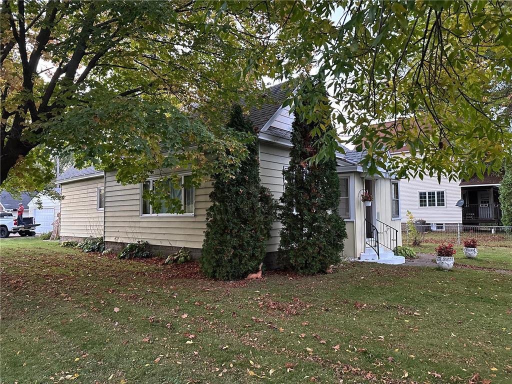 101 N Fayal Avenue Eveleth MN 55734 7054024 image1