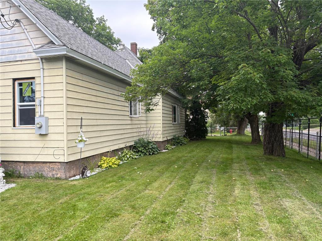 101 N Fayal Avenue Eveleth MN 55734 7054024 image3
