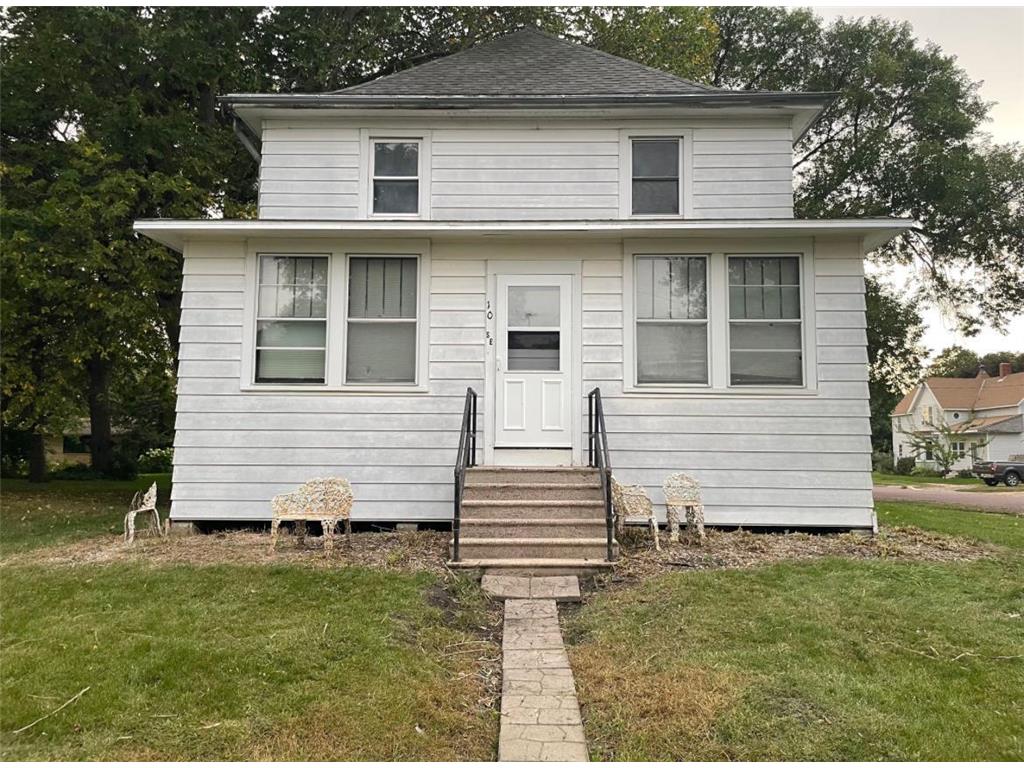 101 Park Street S Minnesota Lake MN 56068 6785698 image1