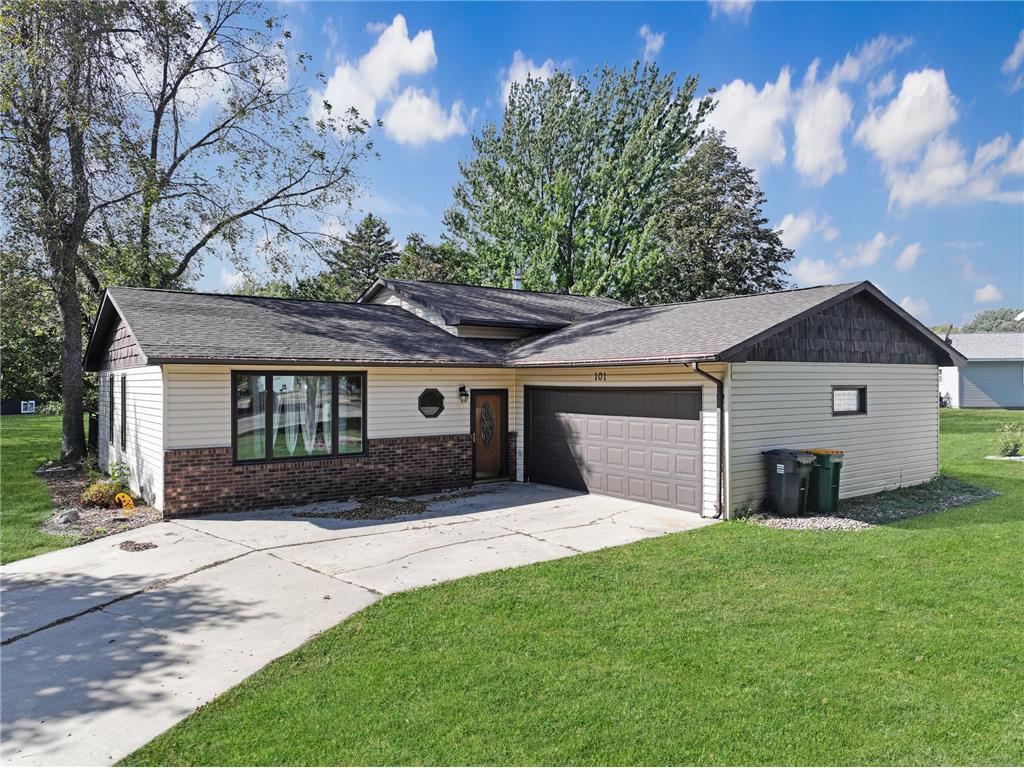 101 Parkview Drive Lake Benton MN 56149 6796734 image1
