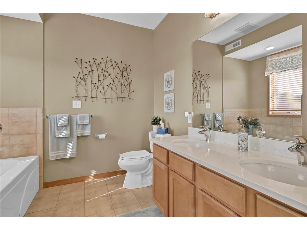 101 S Washington Street #302 Lake City MN 55041 - PEPIN 7034360 image23