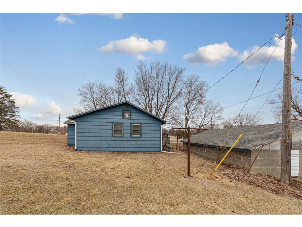 101 State Highway 60 E Elysian MN 56028 - Elysian Lake 7110004 image5
