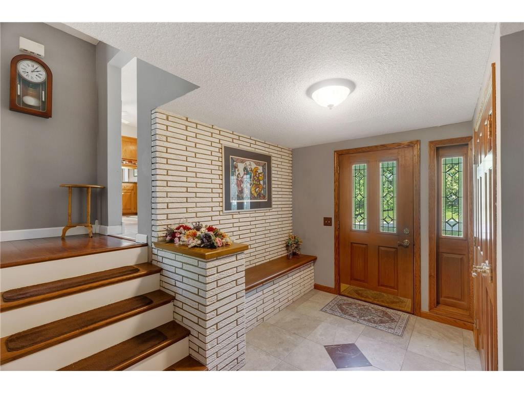 101 Timberland Drive Burnsville MN 55337 7072632 image3