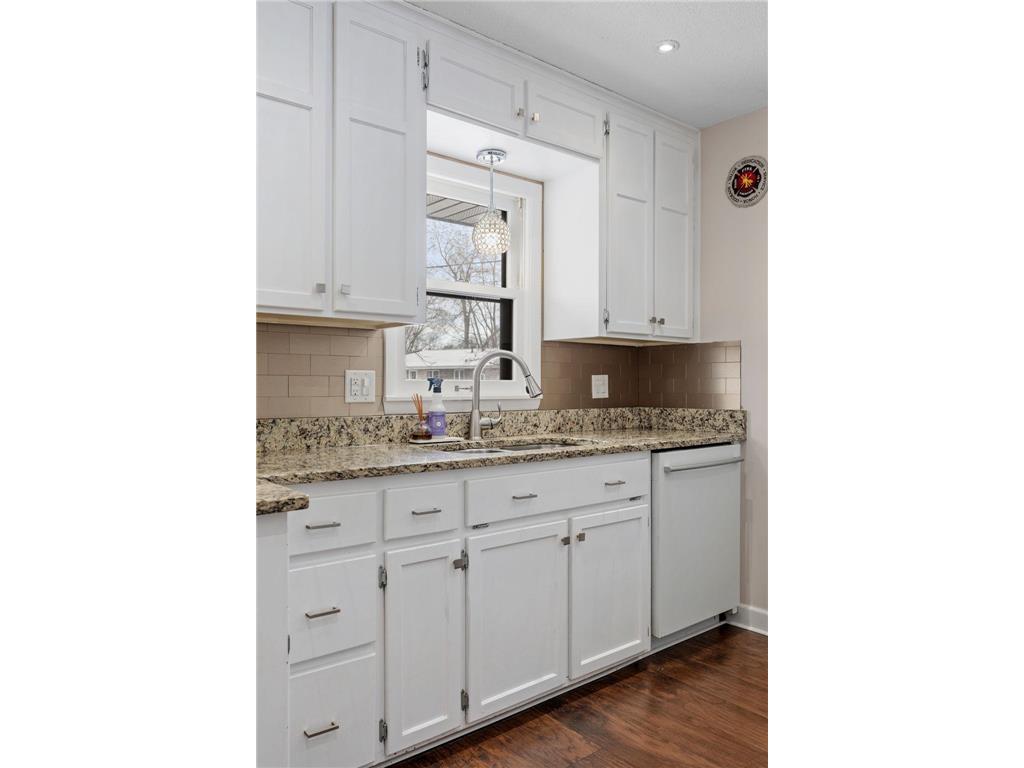 101 W 93rd Street Bloomington MN 55420 7033892 image11