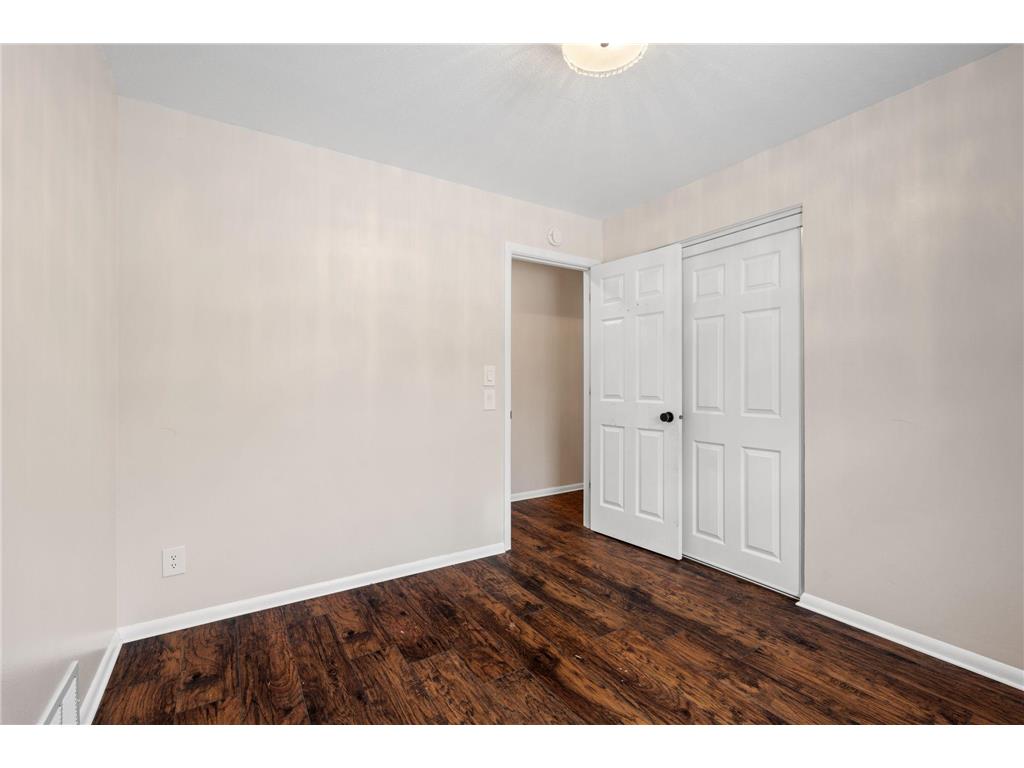 101 W 93rd Street Bloomington MN 55420 7033892 image22