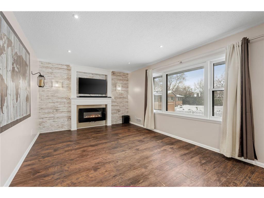 101 W 93rd Street Bloomington MN 55420 7033892 image6