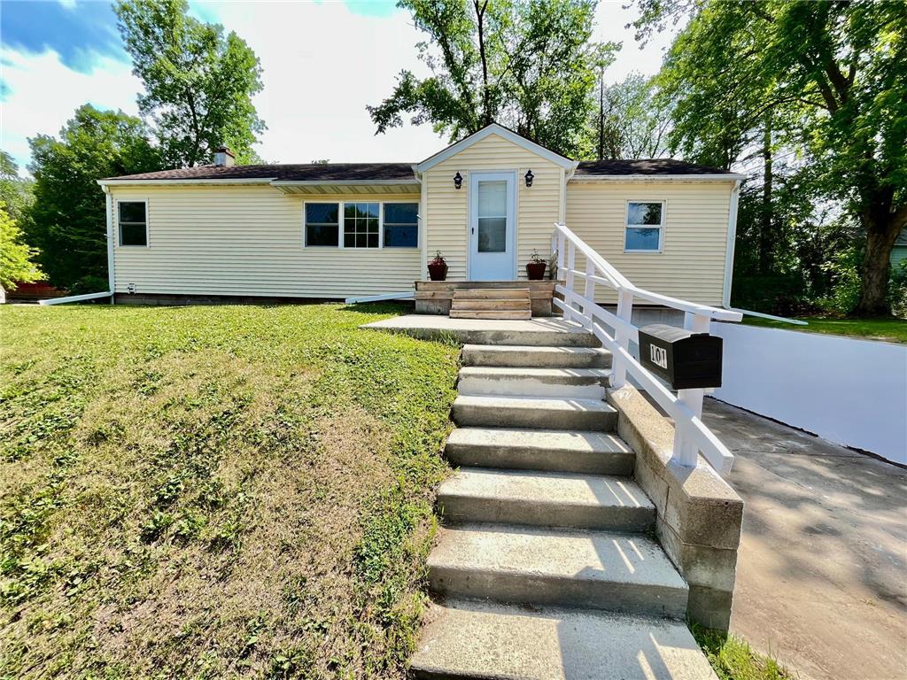 101 W Beech Avenue Fergus Falls MN 56537 6395966 image1