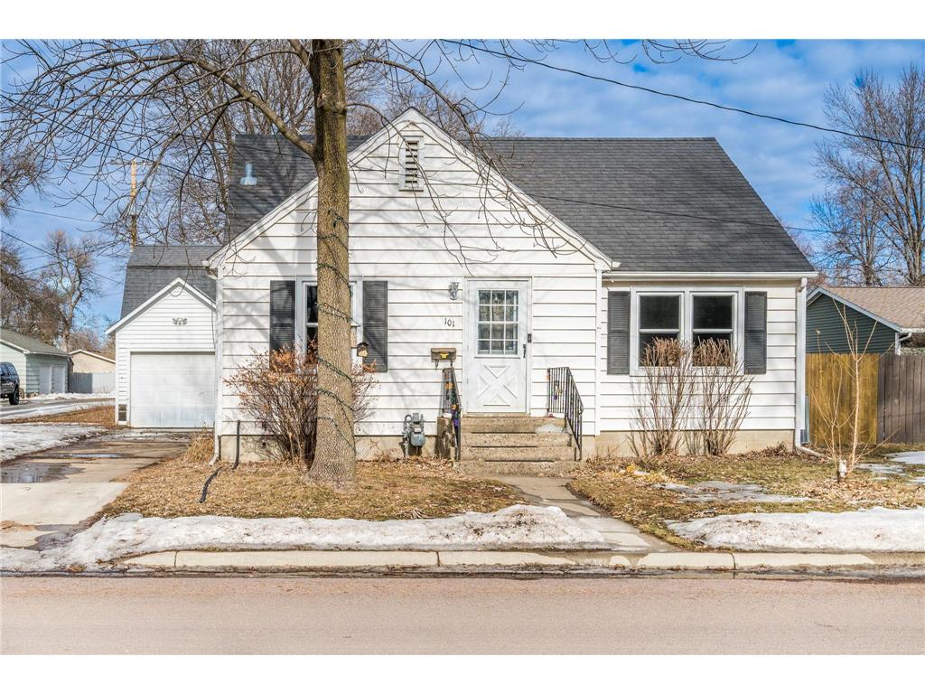 101 W Bert Street Lake Crystal MN 56055 7021183 image1