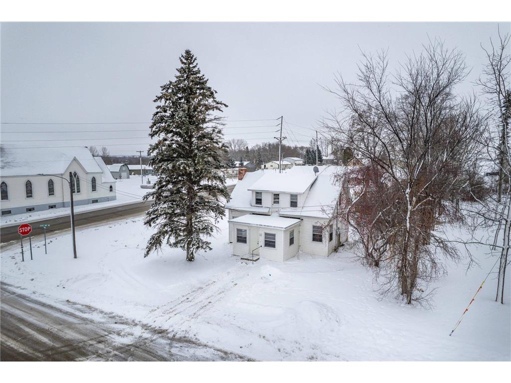 101 W Broadway Elizabeth MN 56533 6825668 image1