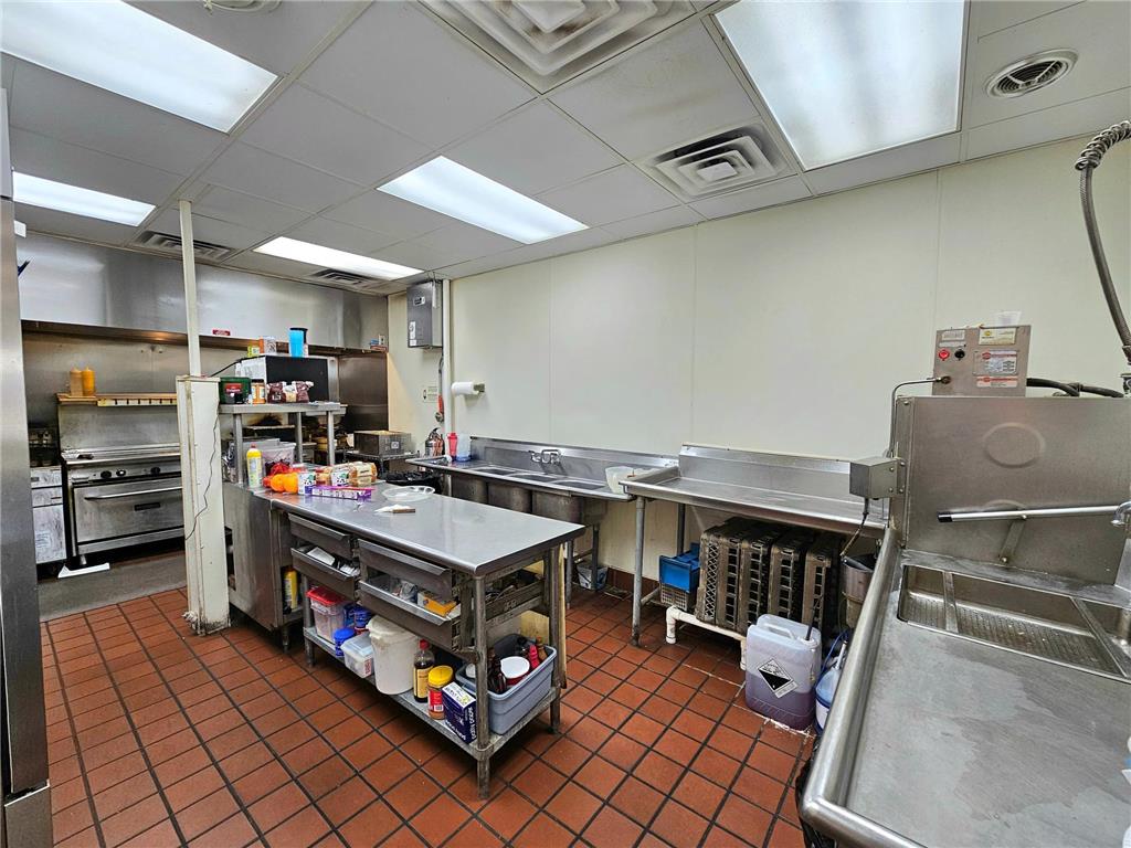 101 W Main Street Spring Grove MN 55974 7020068 image13