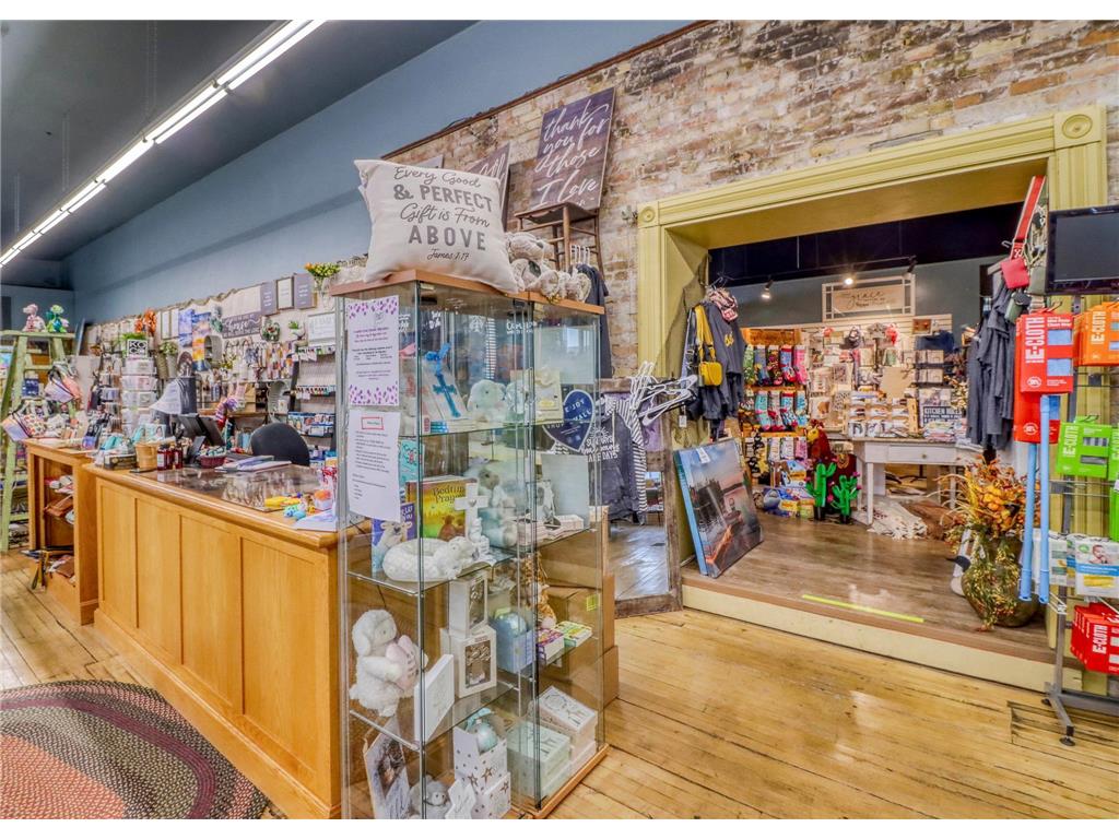 101 West Main St Perham MN 56573 6786408 image12