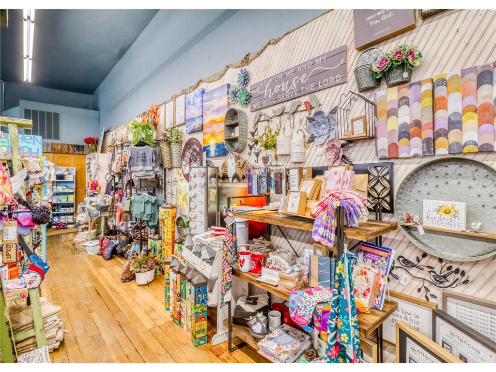 101 West Main St Perham MN 56573 6786408 image9