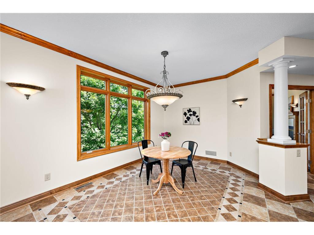 101 Willoughby Way E Minnetonka MN 55305 7066281 image10