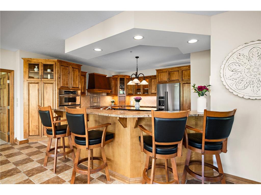 101 Willoughby Way E Minnetonka MN 55305 7066281 image19