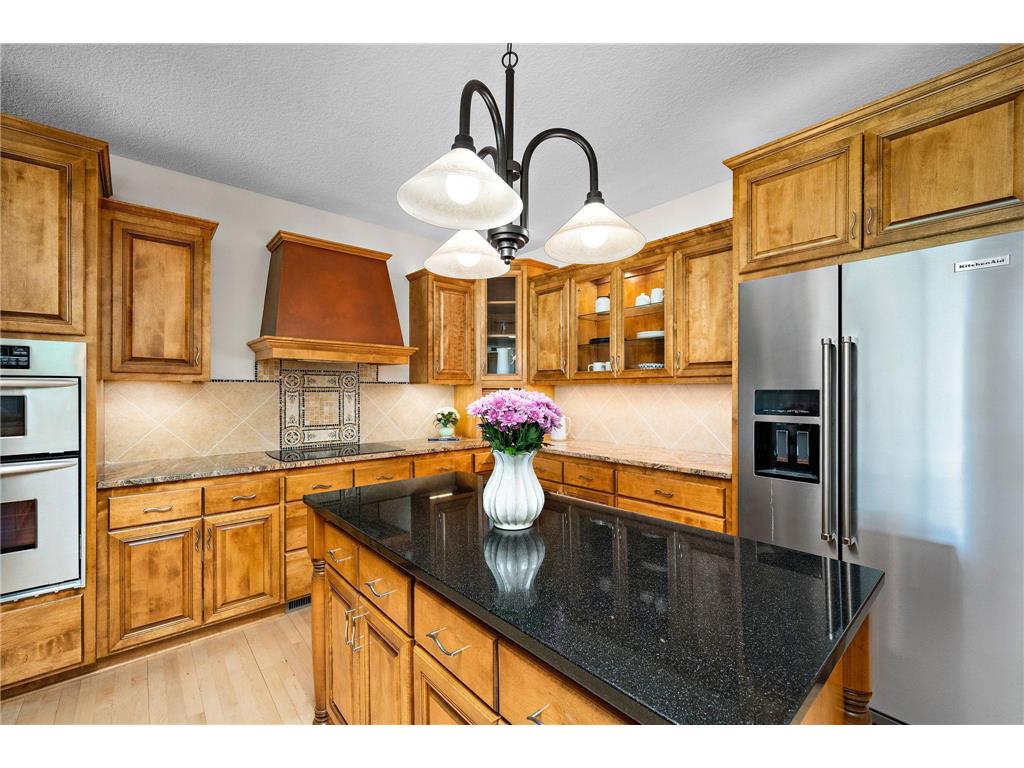101 Willoughby Way E Minnetonka MN 55305 7066281 image22