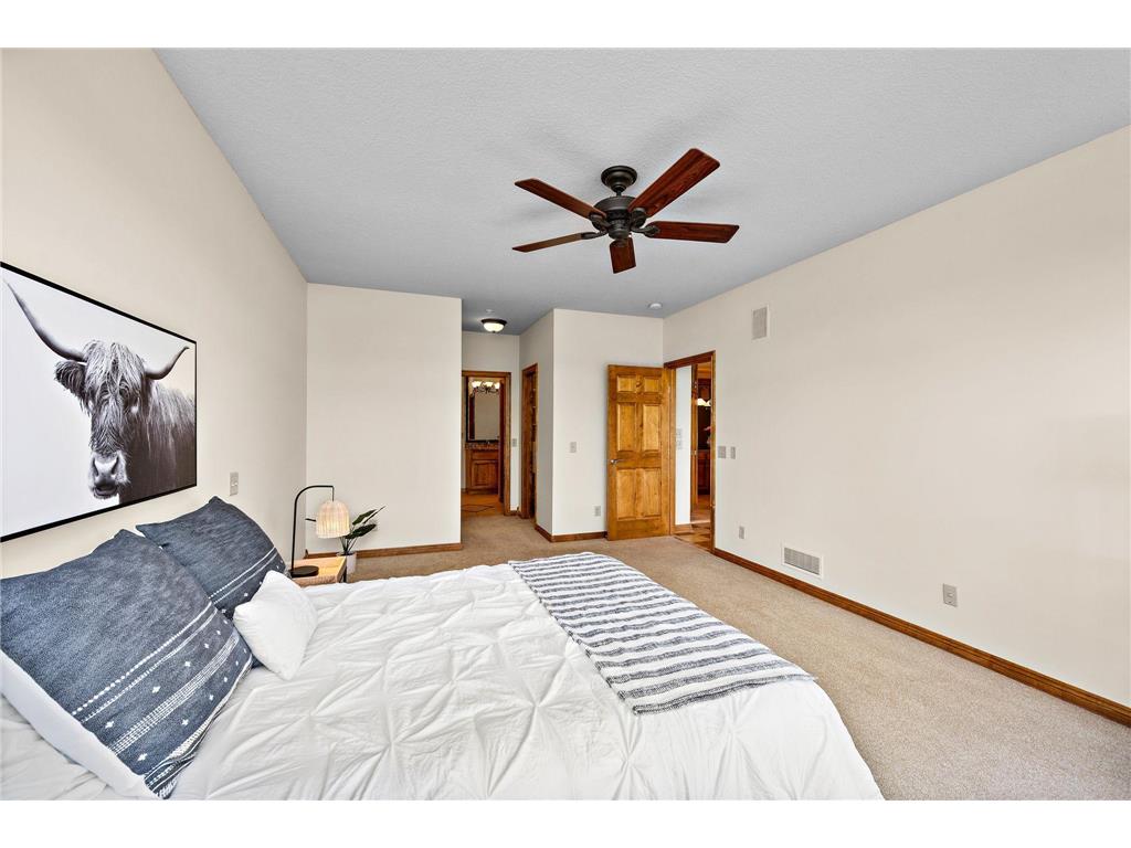 101 Willoughby Way E Minnetonka MN 55305 7066281 image24