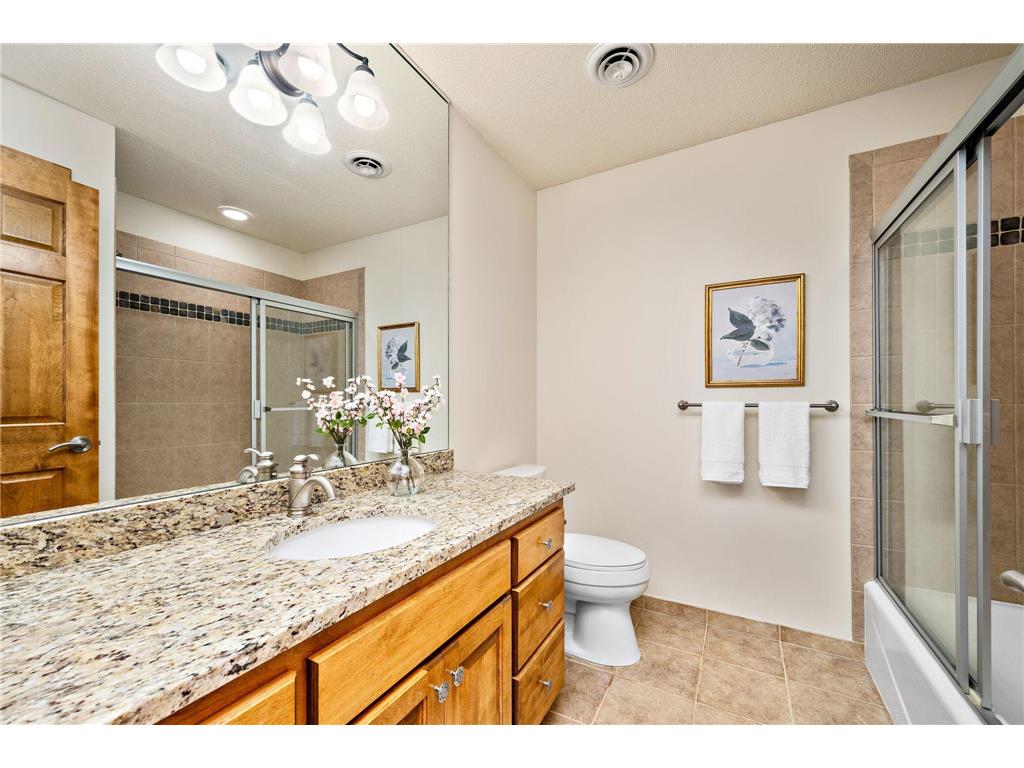101 Willoughby Way E Minnetonka MN 55305 7066281 image38