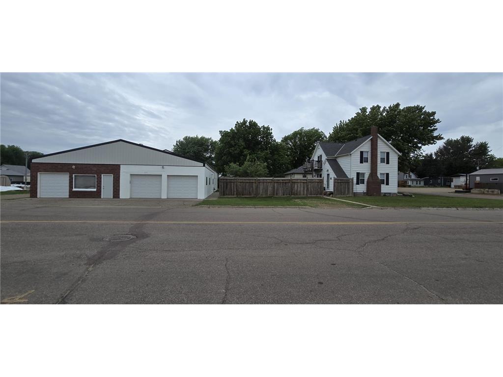 101 Wilson Street Springfield MN 56087 7095297 image4