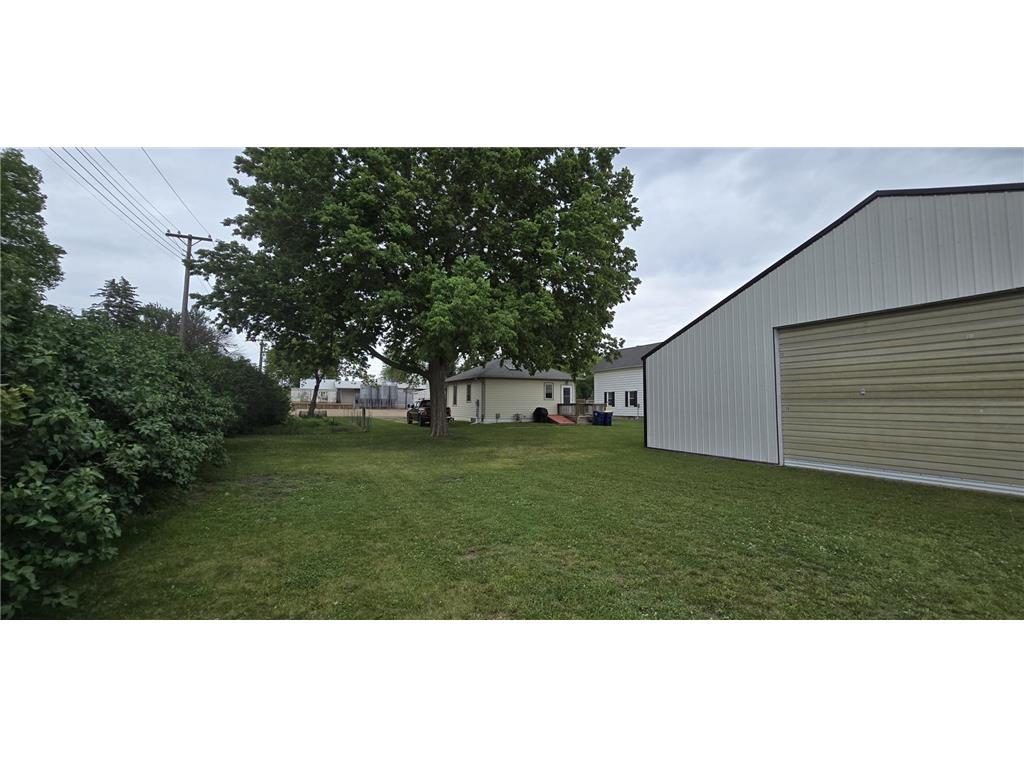 101 Wilson Street Springfield MN 56087 7095297 image5