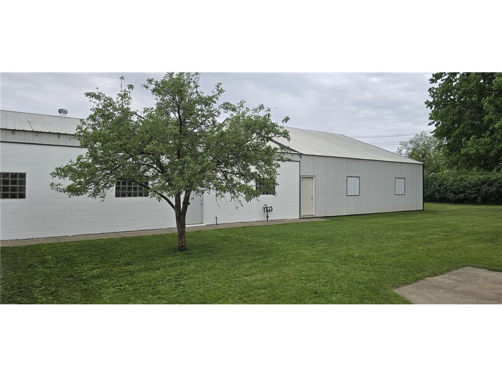 101 Wilson Street Springfield MN 56087 7095297 image56