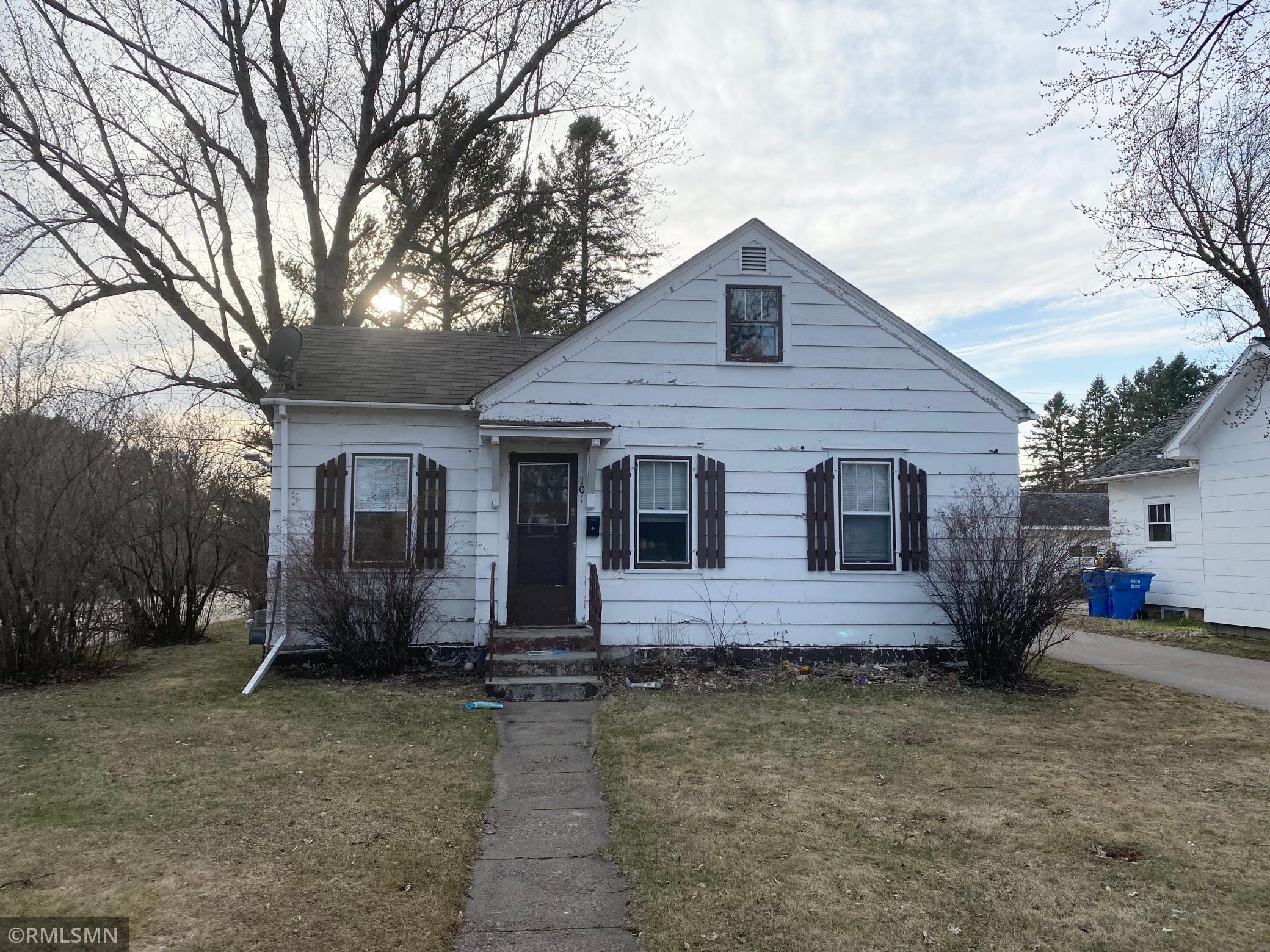 101 Wood Street N, Mora, MN, 55051 MLS 7029876 Edina Realty