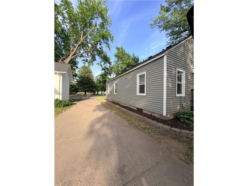 101 Wood Street N Mora MN 55051 7077146 image23