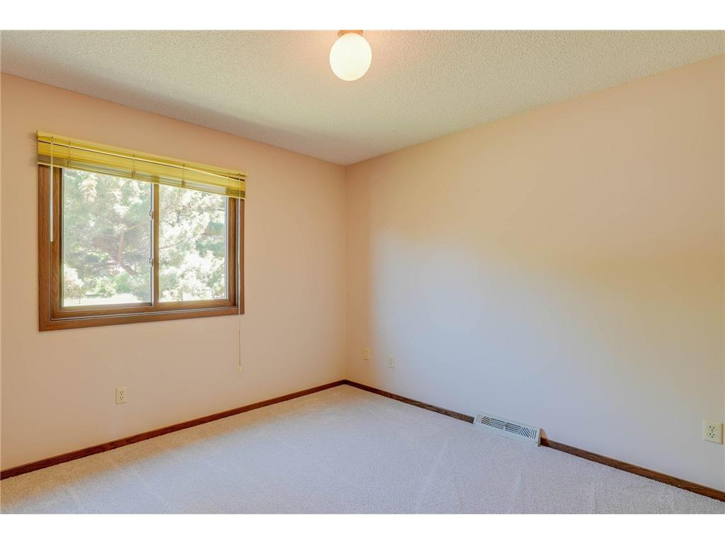 1010 94th Avenue NW Coon Rapids MN 55433 7034428 image9