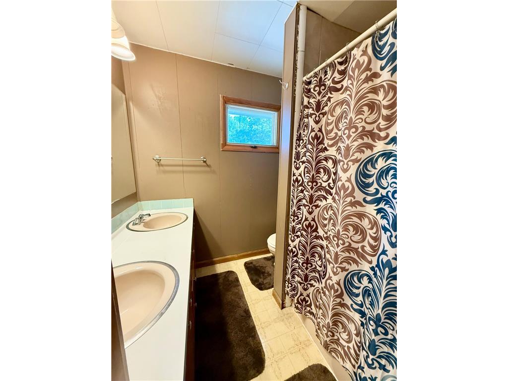 1010 Arnold Avenue N Thief River Falls MN 56701 6786579 image10