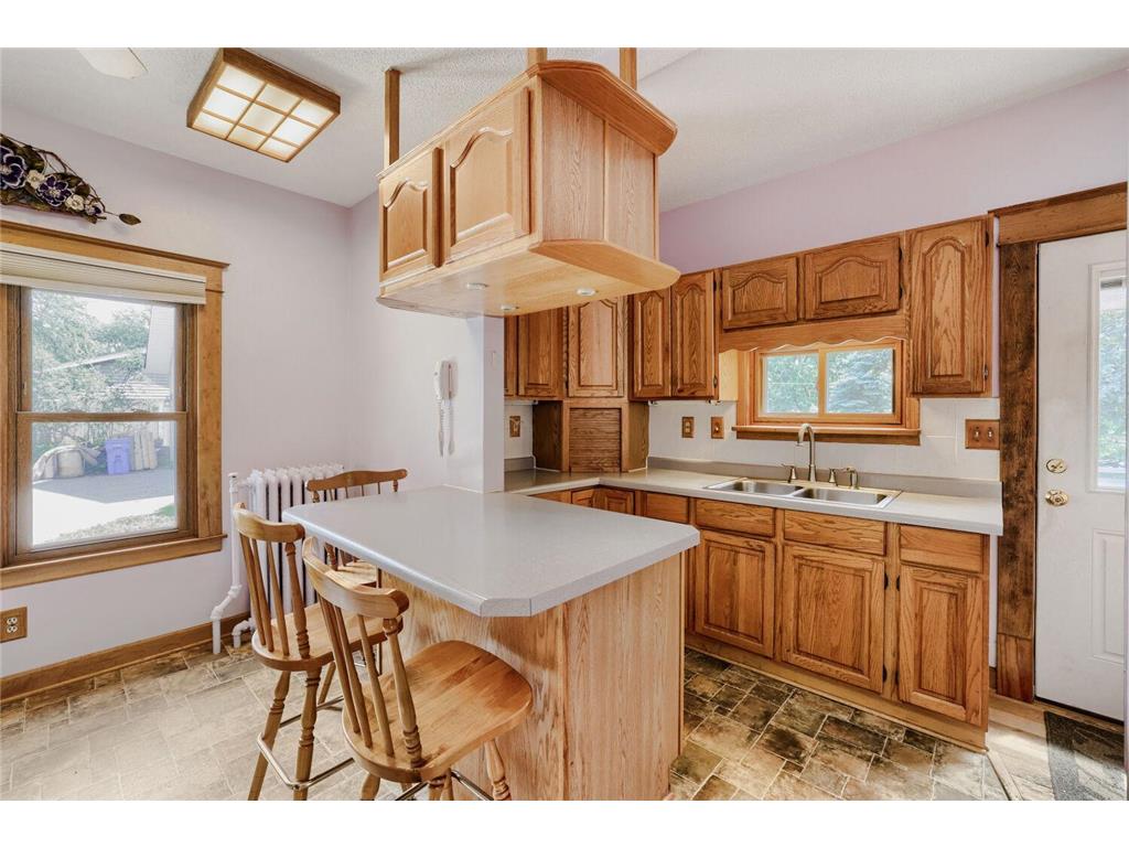 1010 Burns Avenue Saint Paul MN 55106 7090611 image16
