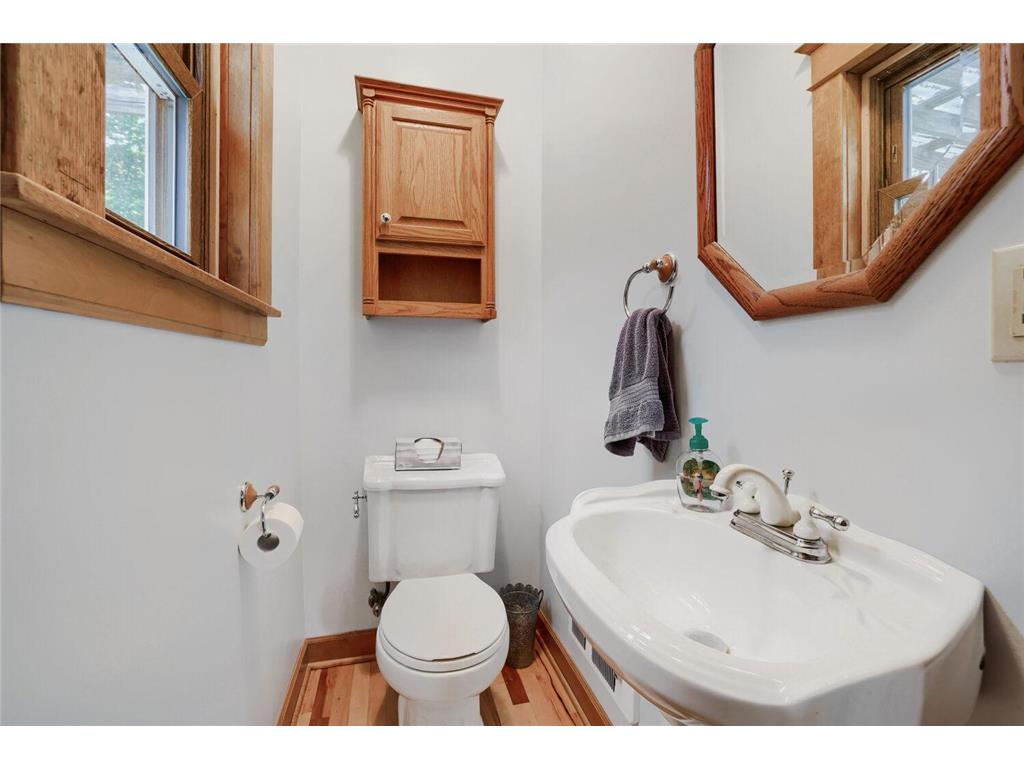 1010 Burns Avenue Saint Paul MN 55106 7090611 image23
