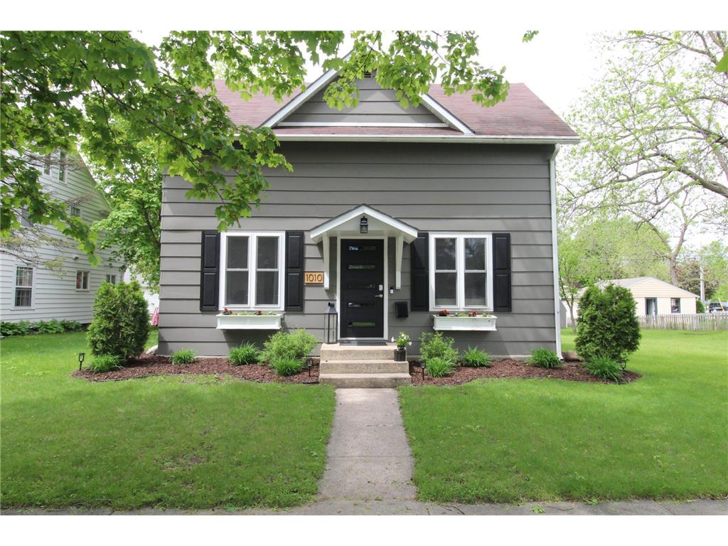 1010 Douglas Street, Alexandria, MN, 56308 MLS 6205416 Edina Realty