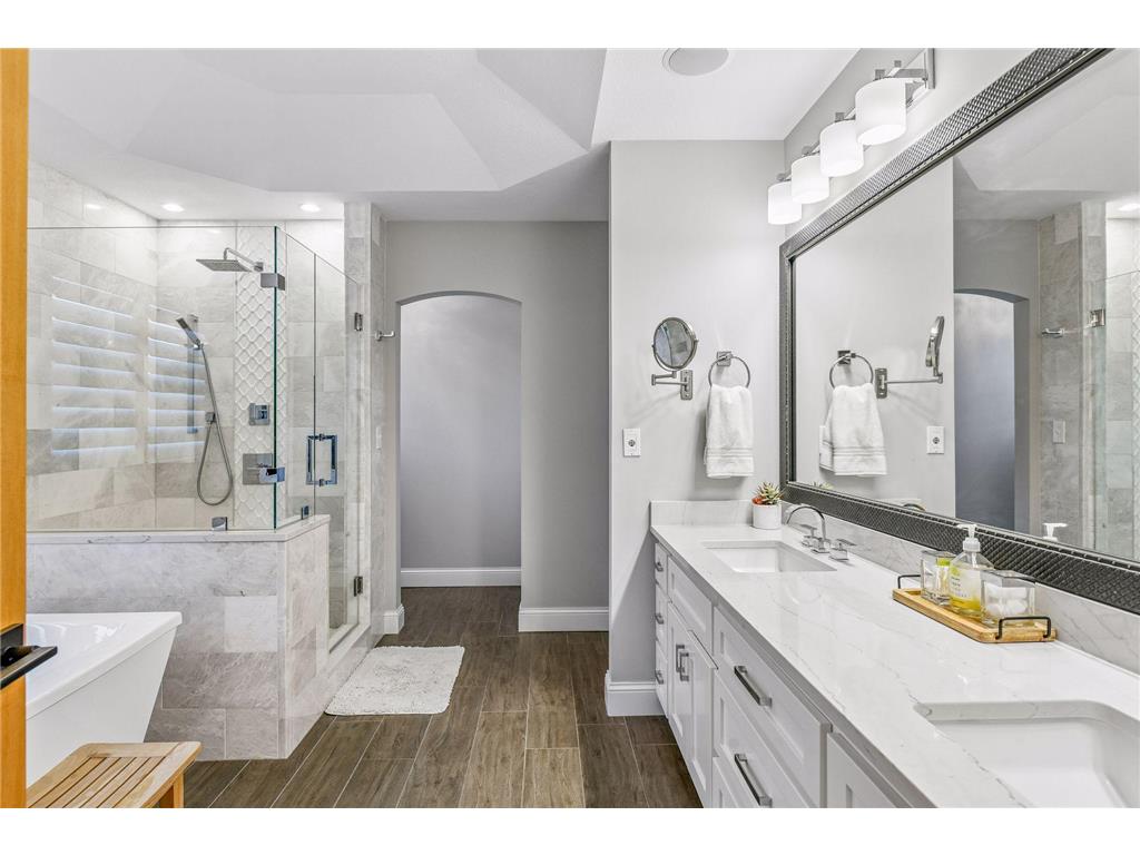1010 Drake Court Independence MN 55359 7059904 image24