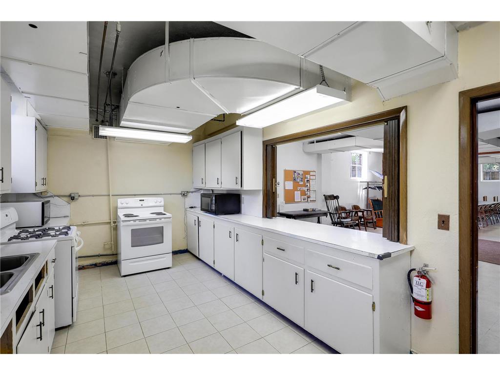 1010 E 58th Street Minneapolis MN 55417 6795268 image22