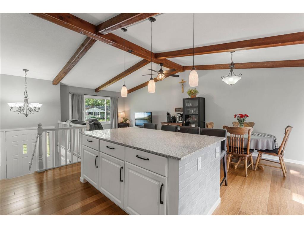 1010 Ferndale Street N Maplewood MN 55119 7084733 image13