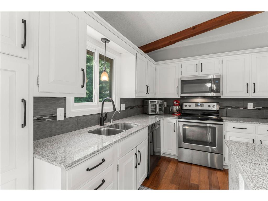 1010 Ferndale Street N Maplewood MN 55119 7084733 image14