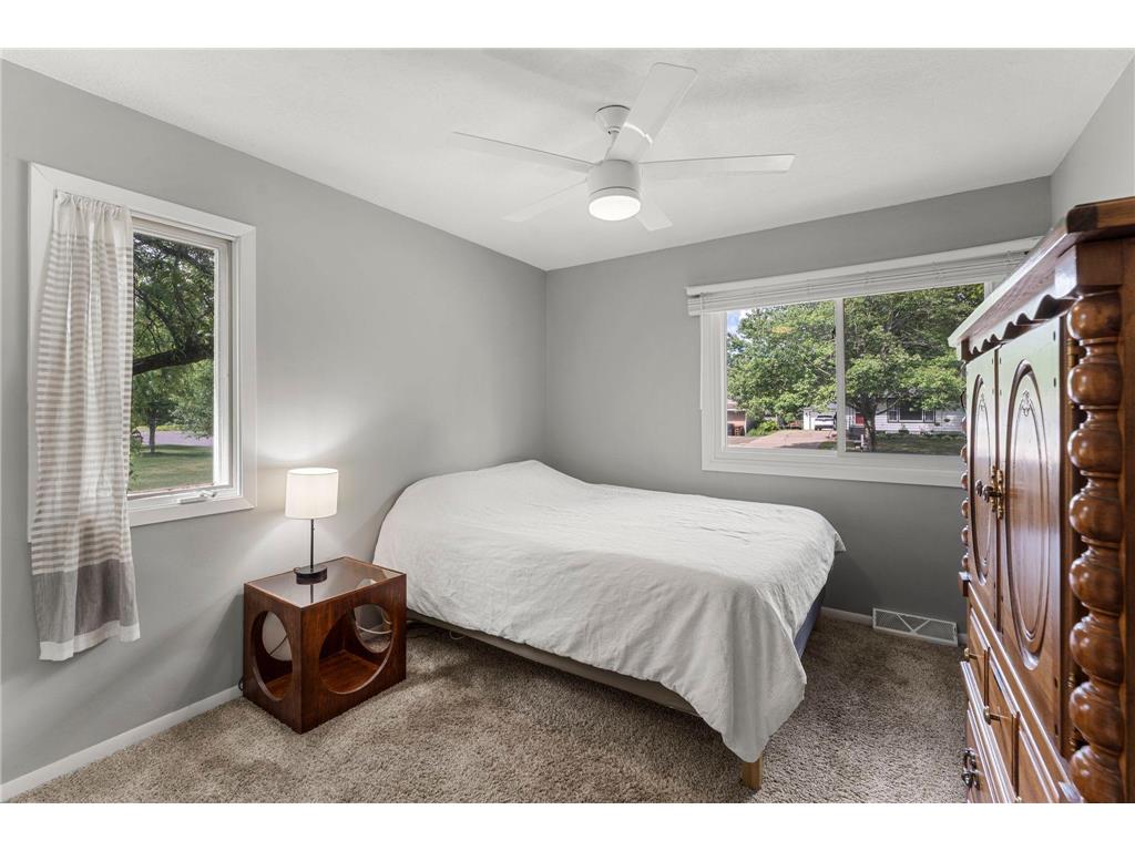 1010 Ferndale Street N Maplewood MN 55119 7084733 image18