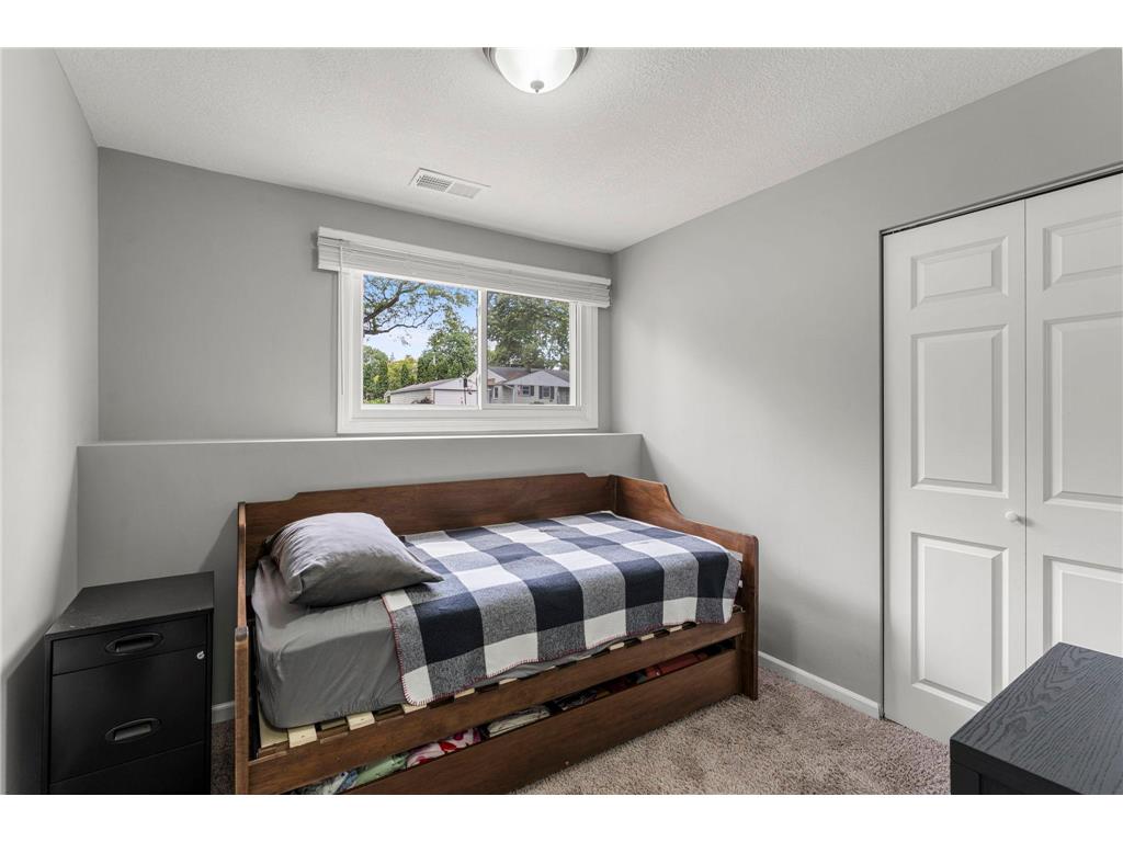 1010 Ferndale Street N Maplewood MN 55119 7084733 image33