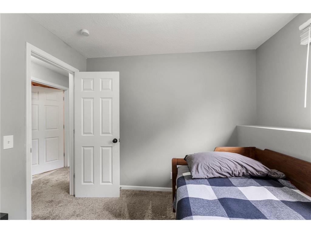 1010 Ferndale Street N Maplewood MN 55119 7084733 image34