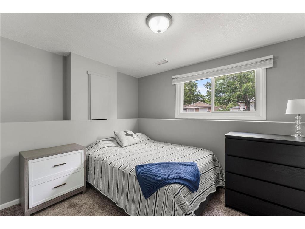 1010 Ferndale Street N Maplewood MN 55119 7084733 image35