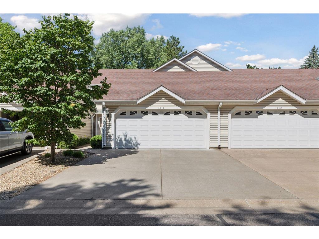 1010 Hill Court Shoreview MN 55126 6749804 image1