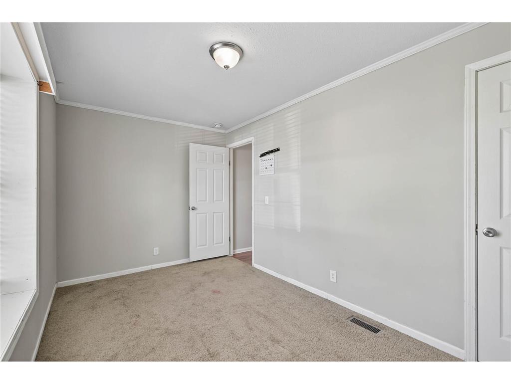 1010 NE North Circle NE Fridley MN 55432 6801983 image10