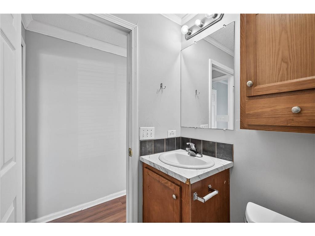 1010 NE North Circle NE Fridley MN 55432 6801983 image12