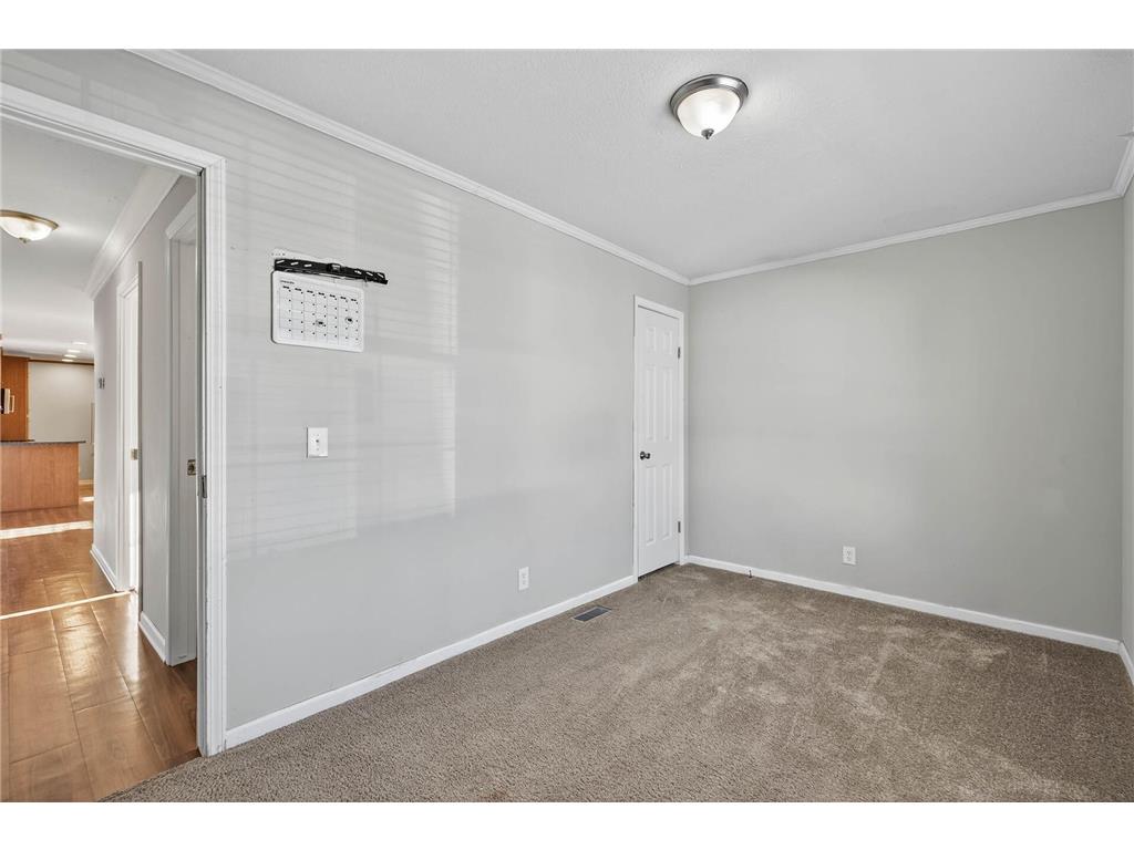 1010 NE North Circle NE Fridley MN 55432 6801983 image9