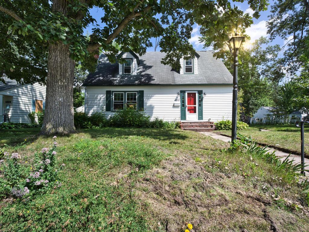 1010 NW 4th Avenue Grand Rapids MN 55744 6410446 image1