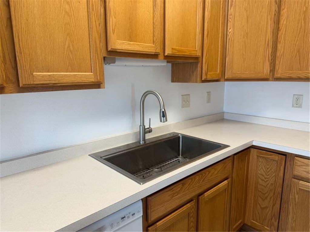 1010 Oak Place West Fargo ND 58078 7105018 image10