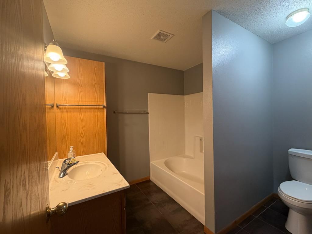 1010 Oak Place West Fargo ND 58078 7105018 image18